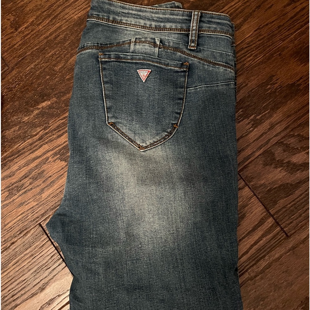 2 pairs of GUESS jeans